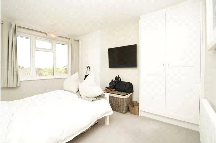 Priory Crescent, Gedling, NG4, photo 11