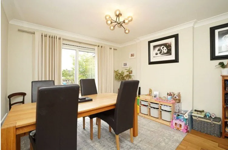 Priory Crescent, Gedling, Nottingham, Nottinghamshire, NG4, photo 14