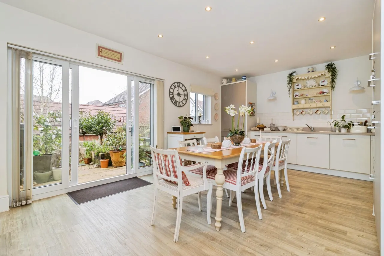 Primrose Drive, Newton Abbot, TQ12, photo 9
