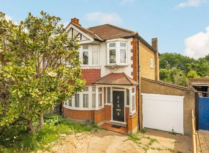 3 bed house for sale — Hook Rise South, Surbiton, KT6