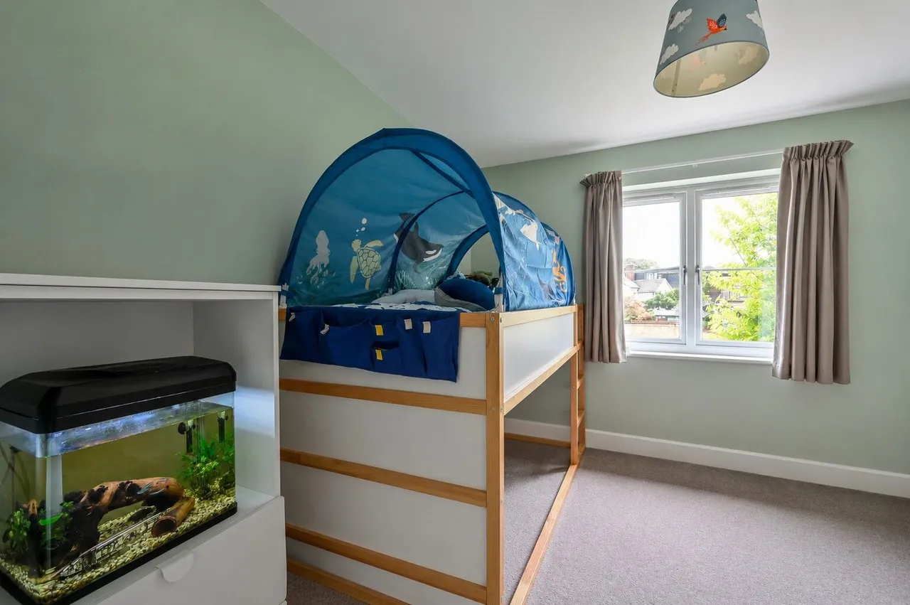 9 Boundary View, 41-42 Woodbridge Road, Guildford, photo 9