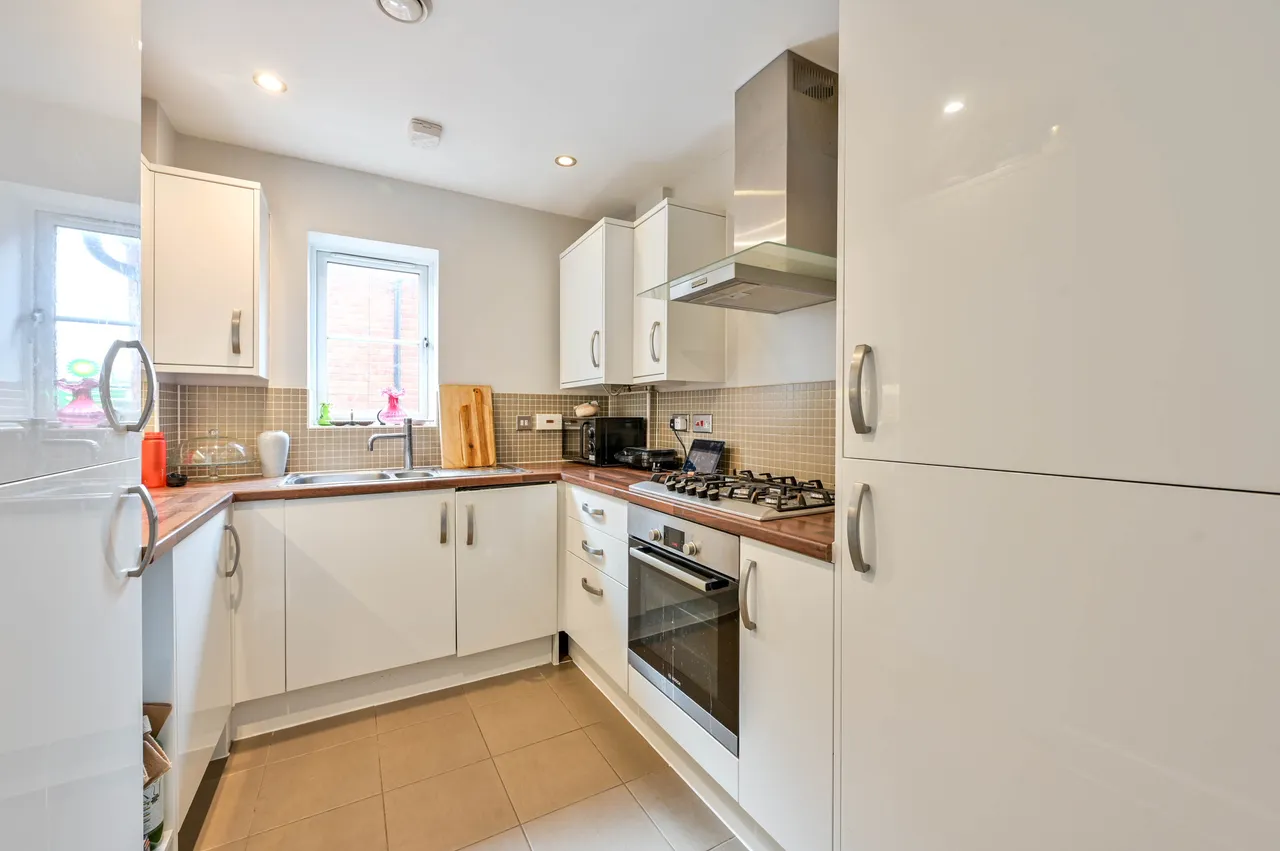 9 Boundary View, 41-42 Woodbridge Road, Guildford, photo 3