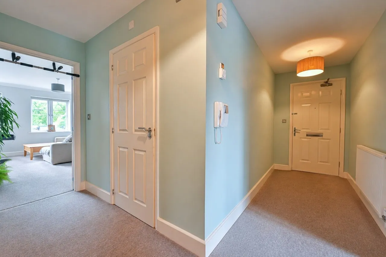 9 Boundary View, 41-42 Woodbridge Road, Guildford, photo 8