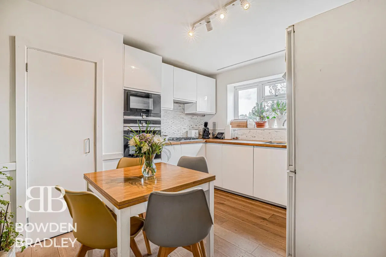 Love Lane, Woodford Green, IG8, photo 5