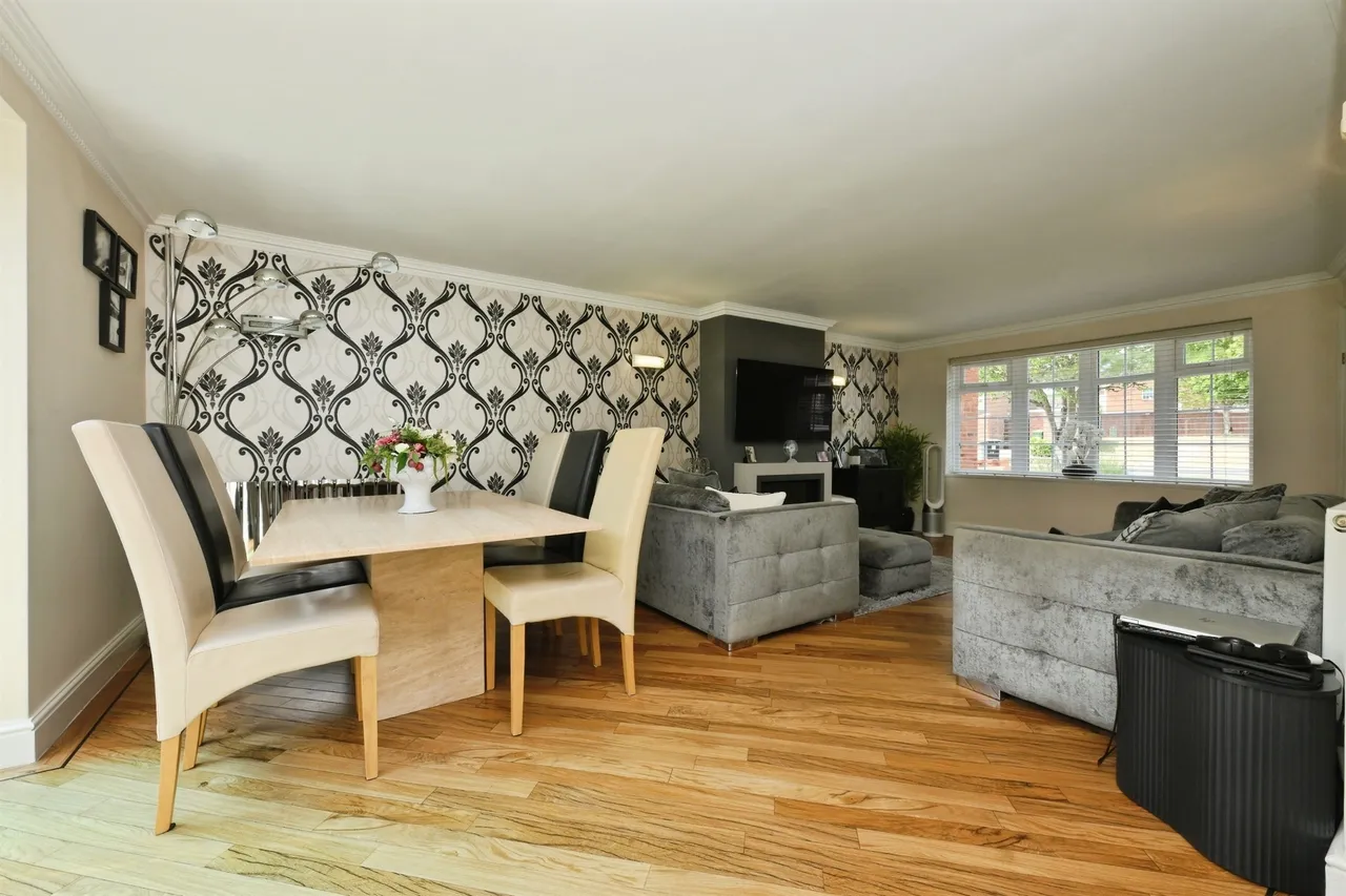 High Wood Road, Hoddesdon, photo 5