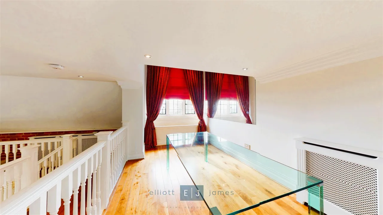 Hill Hall, Theydon Mount, CM16, photo 3
