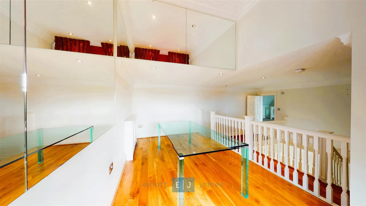 Hill Hall, Theydon Mount, CM16, photo 4