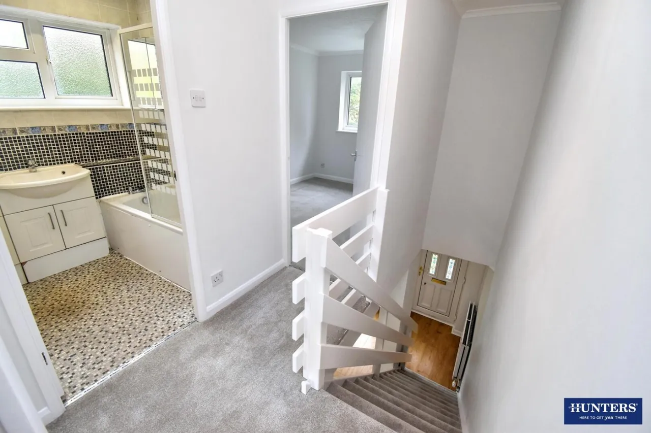Bideford Close, Wigston, LE18, photo 9