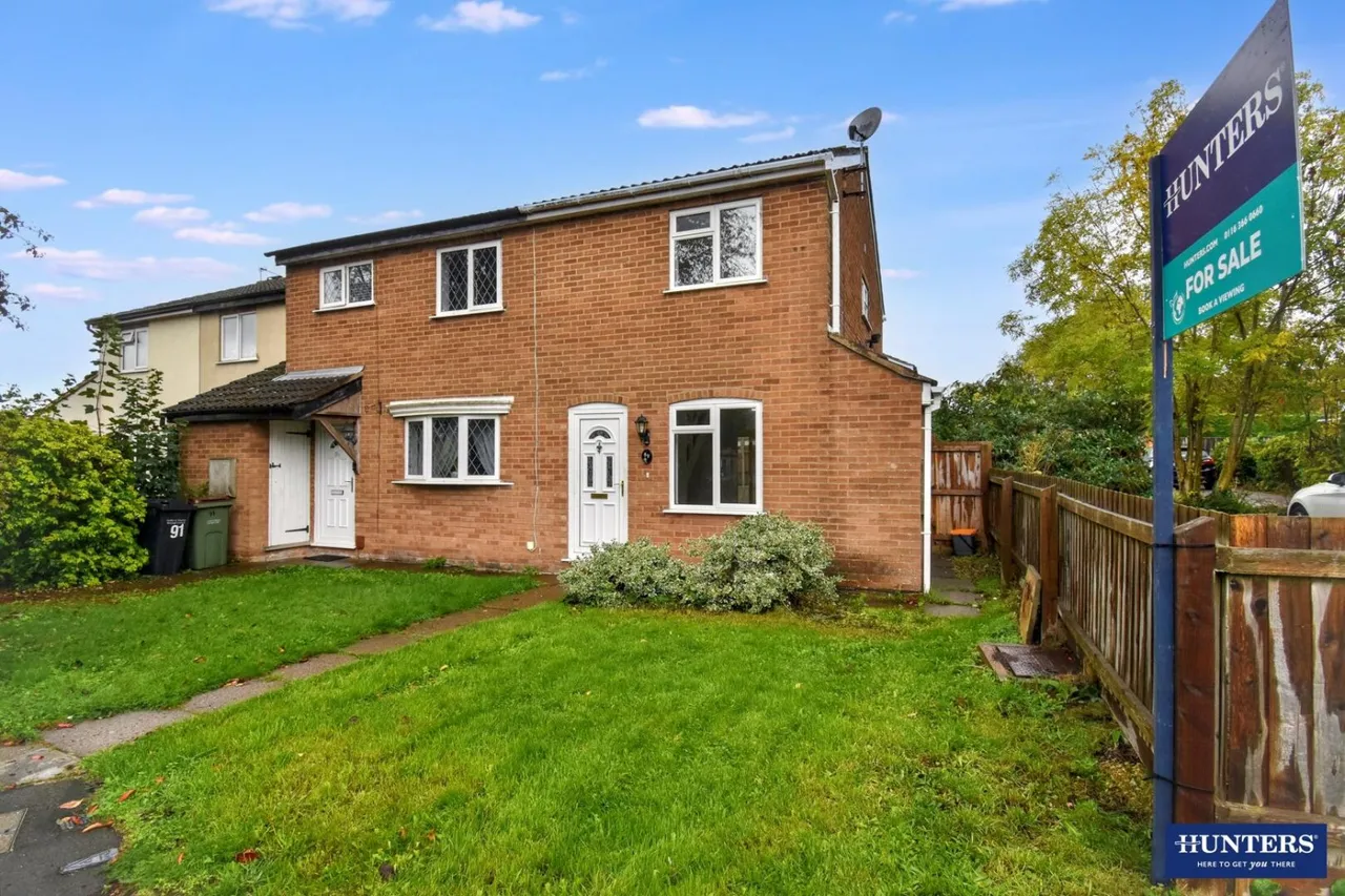 3 bed house for sale, Bideford Close, Wigston, LE18