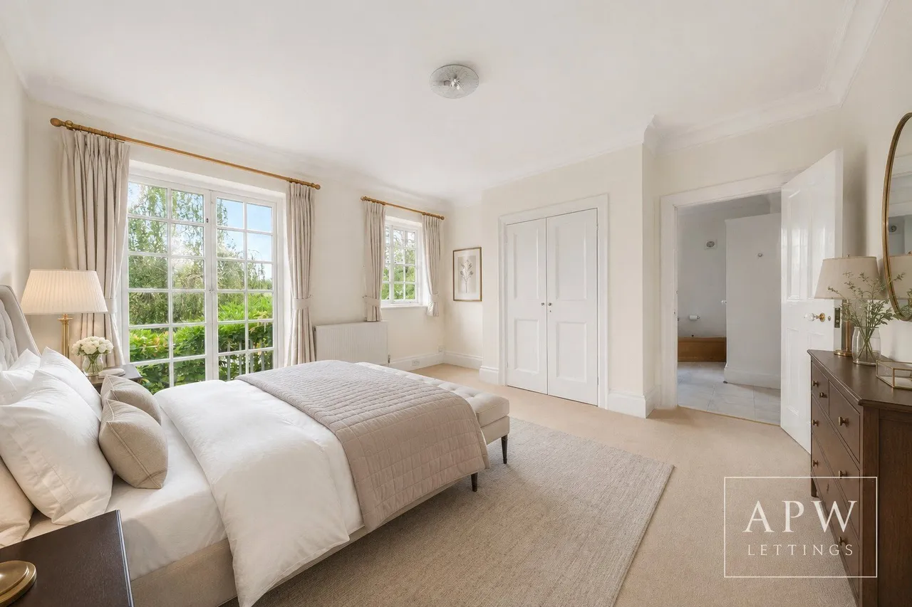 New Road, Esher, Surrey, KT10, photo 8