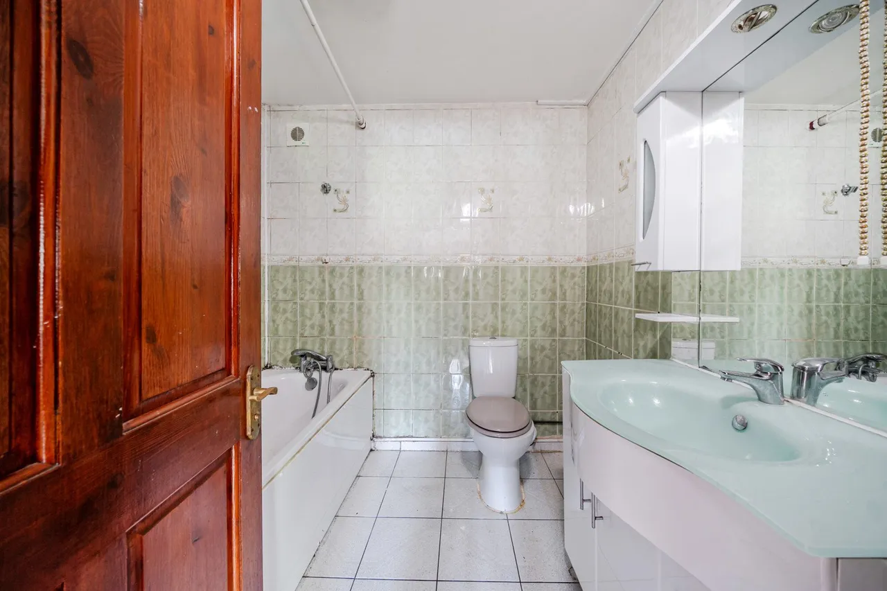 Castillon Road, SE6, photo 9