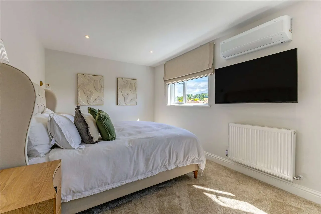 Marlow Road, Bourne End, Buckinghamshire, SL8 5NL, photo 7