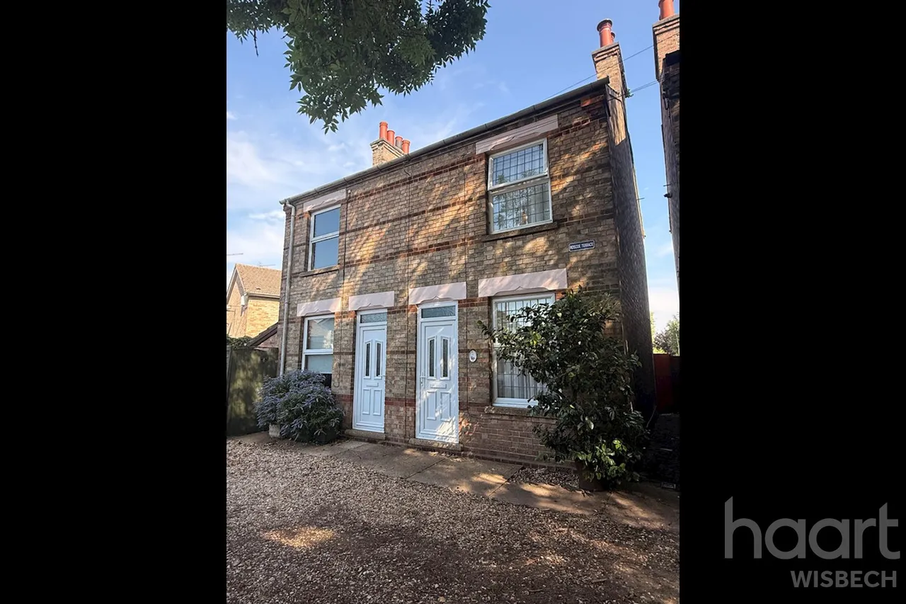2 bed house for sale, Roscoe Terrace, Wisbech, PE13