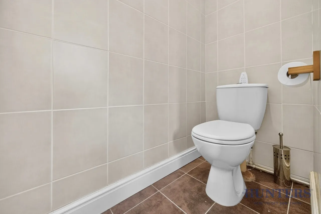 Eastfield Drive, Solihull, B92, photo 17