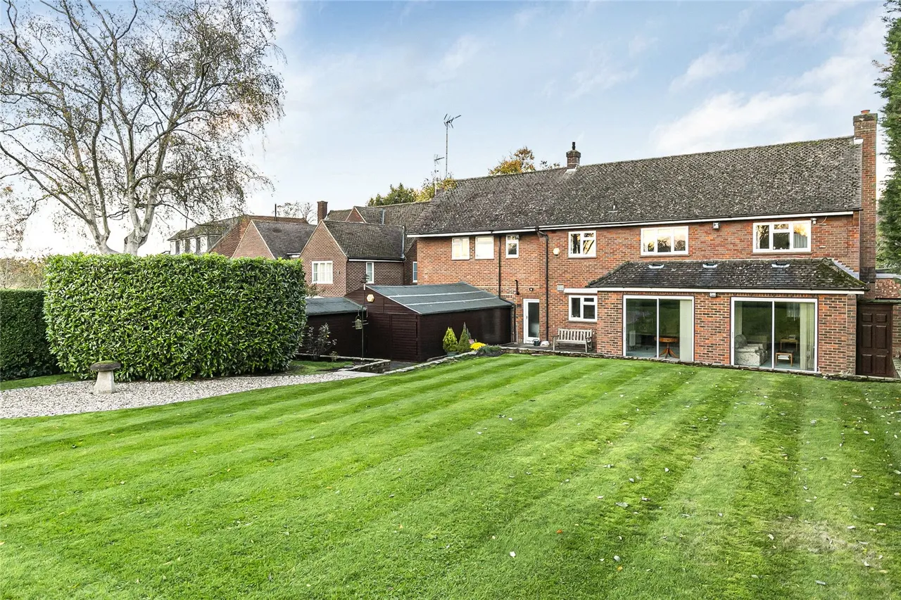 Crescent West, Hadley Wood, EN4 0EG, photo 18