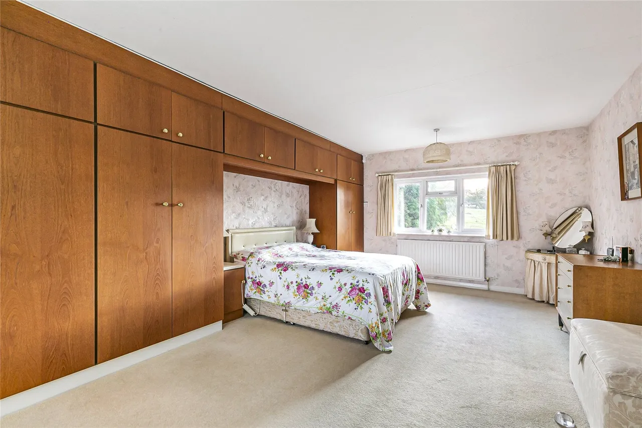 Crescent West, Hadley Wood, EN4 0EG, photo 11