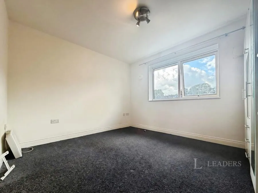 Hagley Road West, Oldbury, B68, photo 8