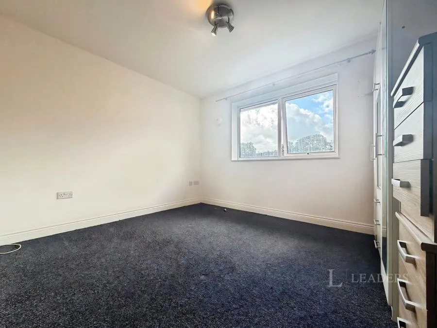 Hagley Road West, Oldbury, B68, photo 10