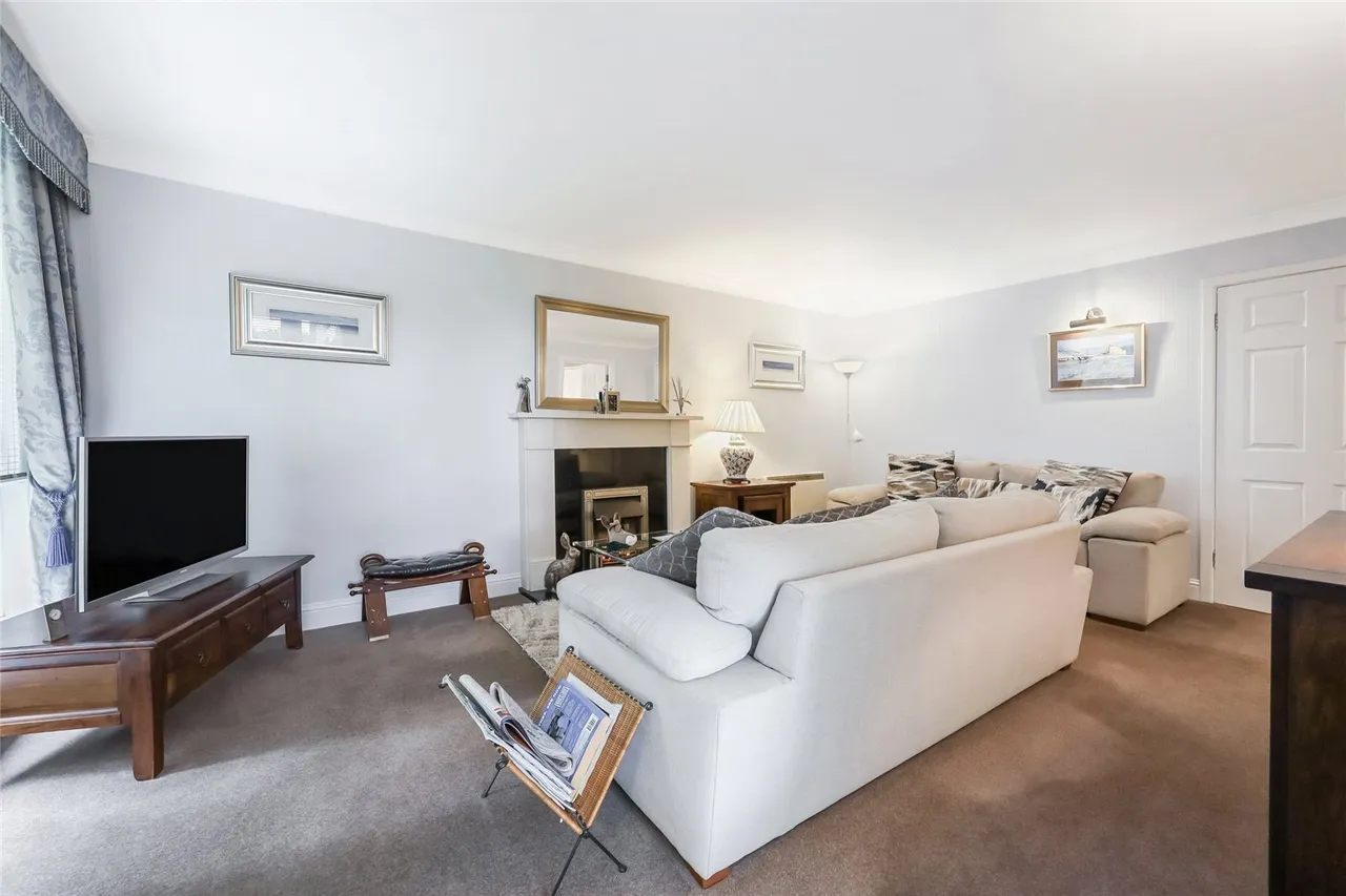 Ladywood Estate, Milngavie, Glasgow, East Dunbartonshire, G62, photo 7