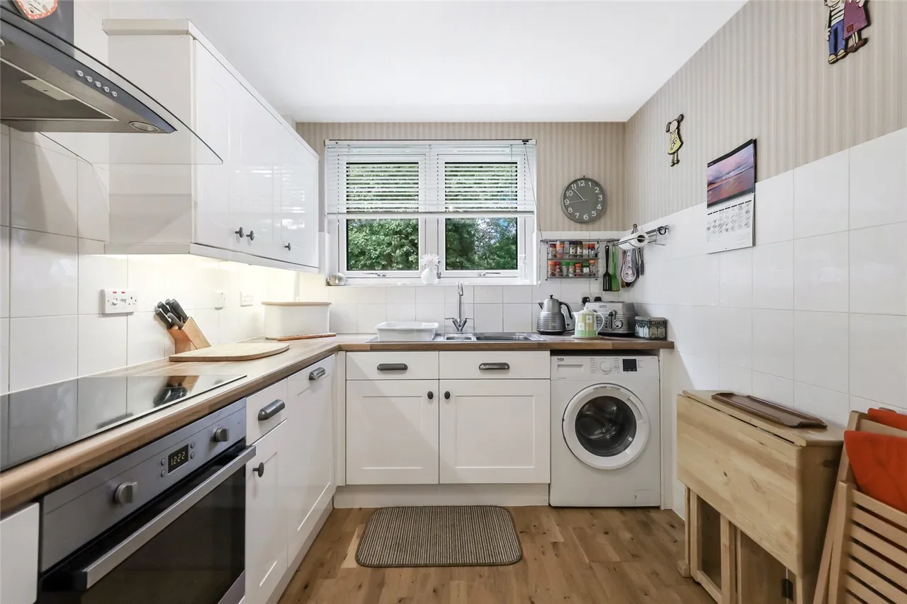 Ladywood Estate, Milngavie, Glasgow, East Dunbartonshire, G62, photo 8