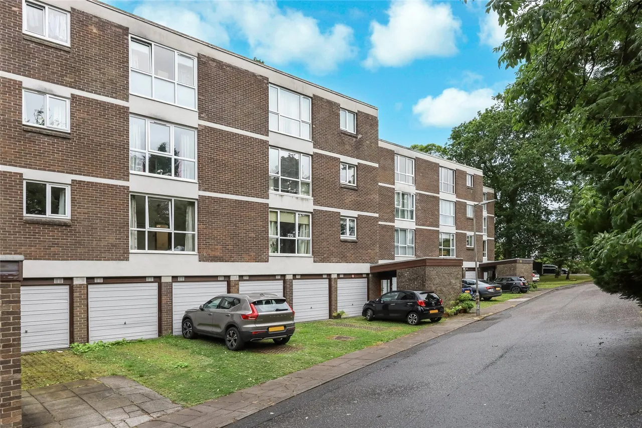 Ladywood Estate, Milngavie, Glasgow, East Dunbartonshire, G62, photo 21