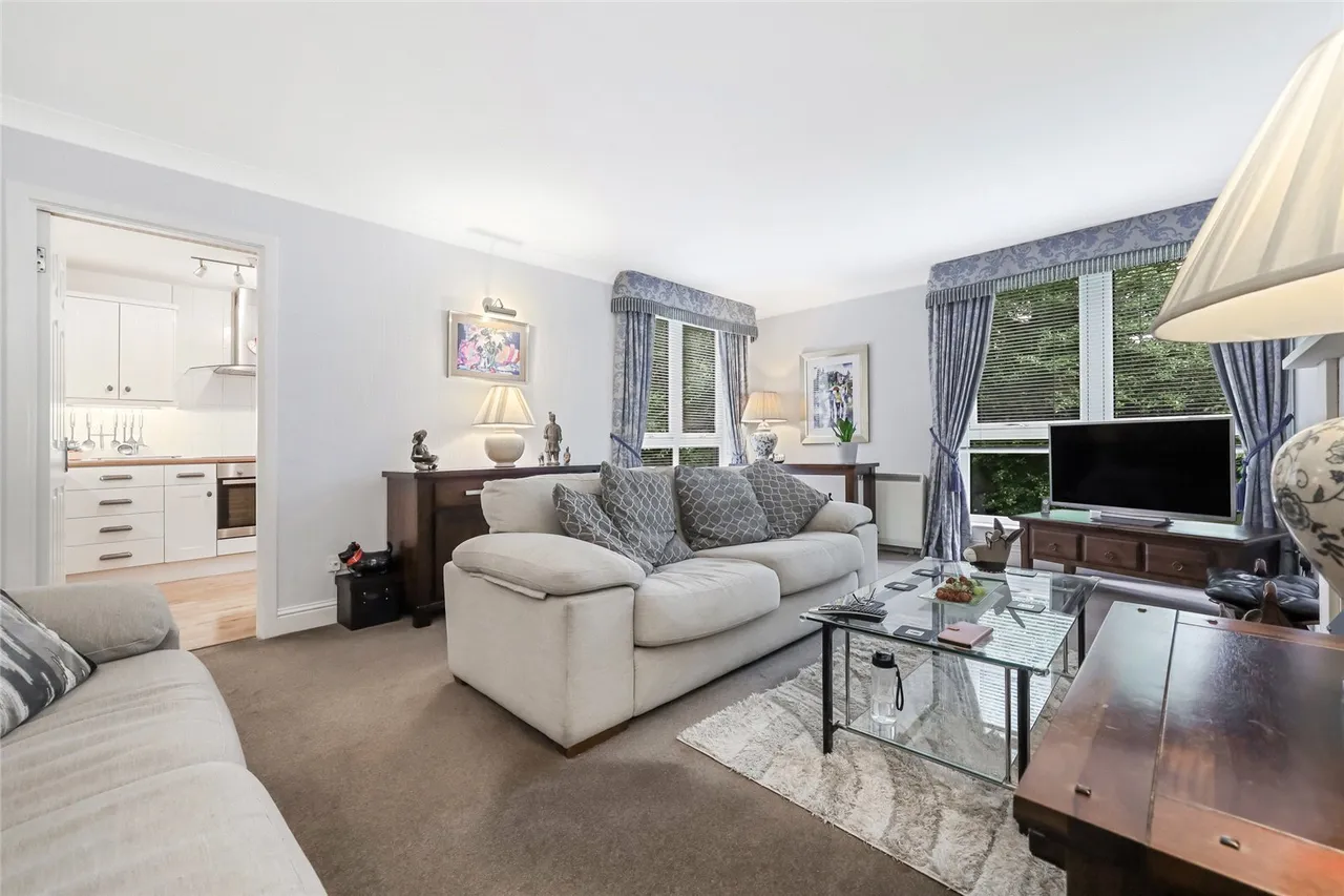 Ladywood Estate, Milngavie, Glasgow, East Dunbartonshire, G62, photo 5