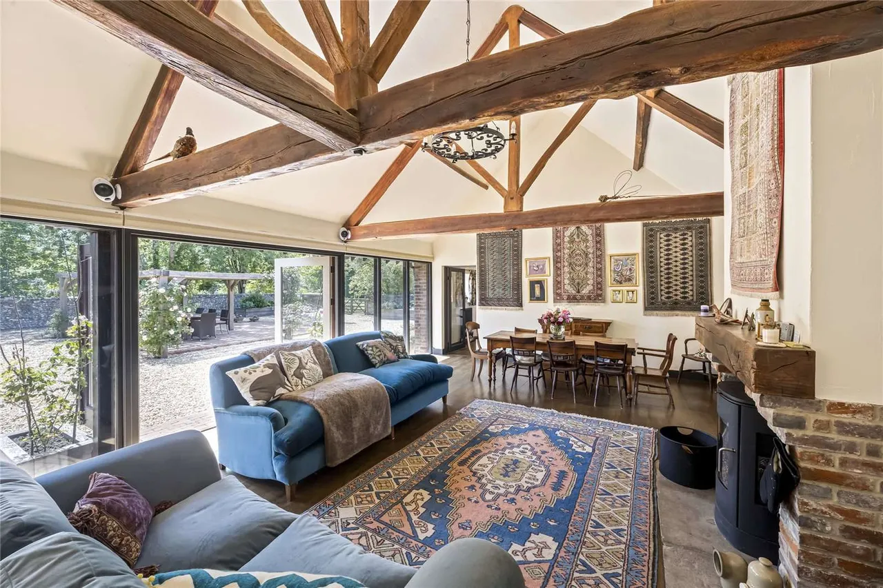 Pook Lane, East Lavant, Chichester, West Sussex, PO18 0AS, photo 4