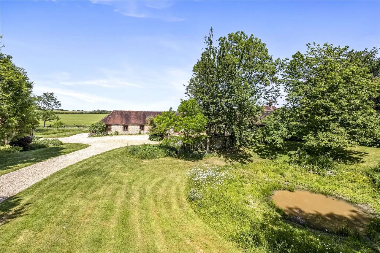 Pook Lane, East Lavant, Chichester, West Sussex, PO18 0AS, photo 11