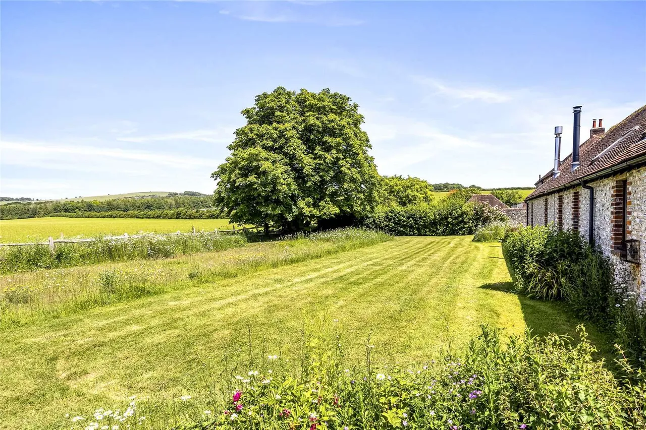 Pook Lane, East Lavant, Chichester, West Sussex, PO18 0AS, photo 12