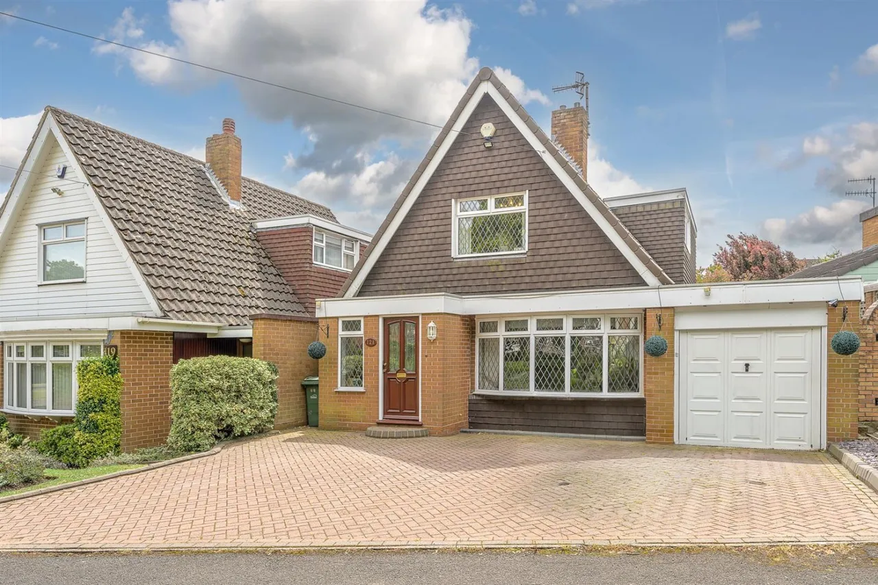 4 bed house for sale — Lawnswood Road, Wordsley, Stourbridge, DY8 5LN