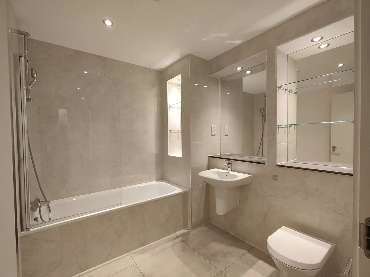 Station Grove, Wembley, photo 6