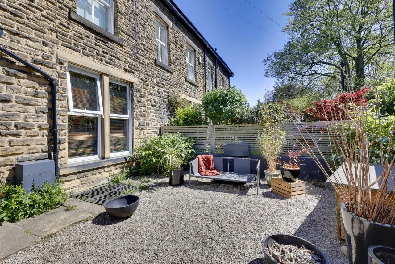 Town Gate, Calverley, LS28, photo 13