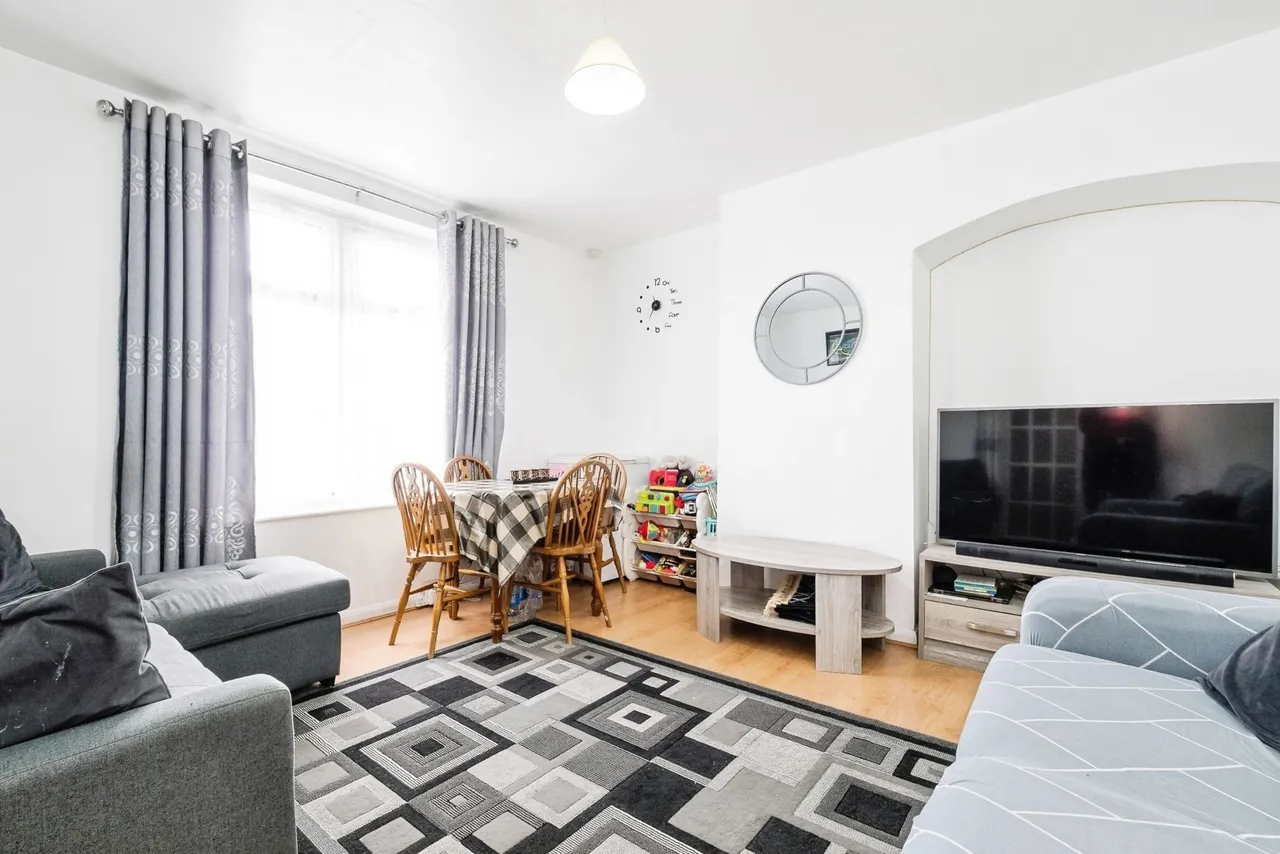 Thetford Road, Dagenham, RM9, photo 11