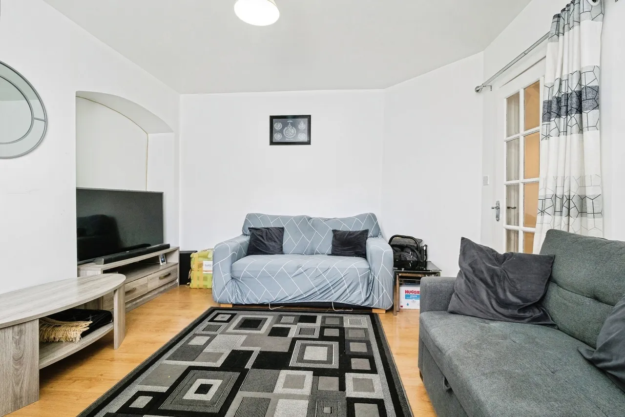 Thetford Road, Dagenham, RM9, photo 12