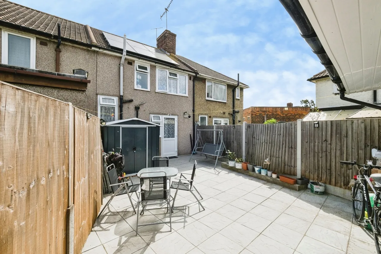 Thetford Road, Dagenham, RM9, photo 17