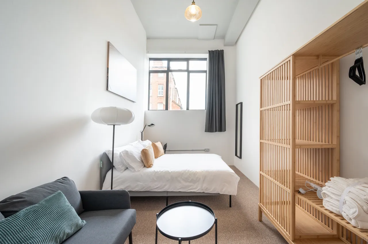 Flat 1, 708 High Road, London, photo 2