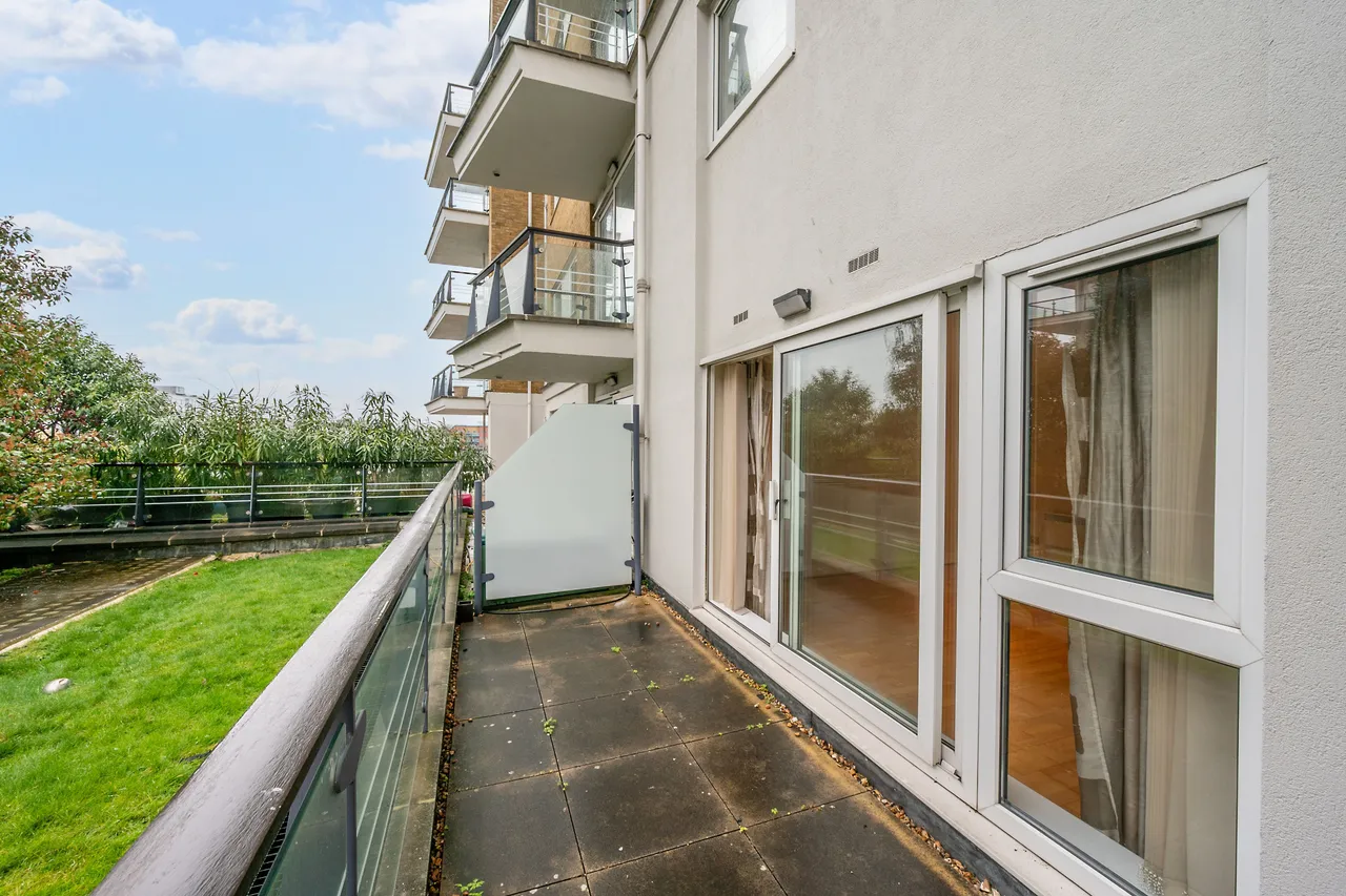 199 Compass House, Riverside West, Smugglers Way, London, photo 5