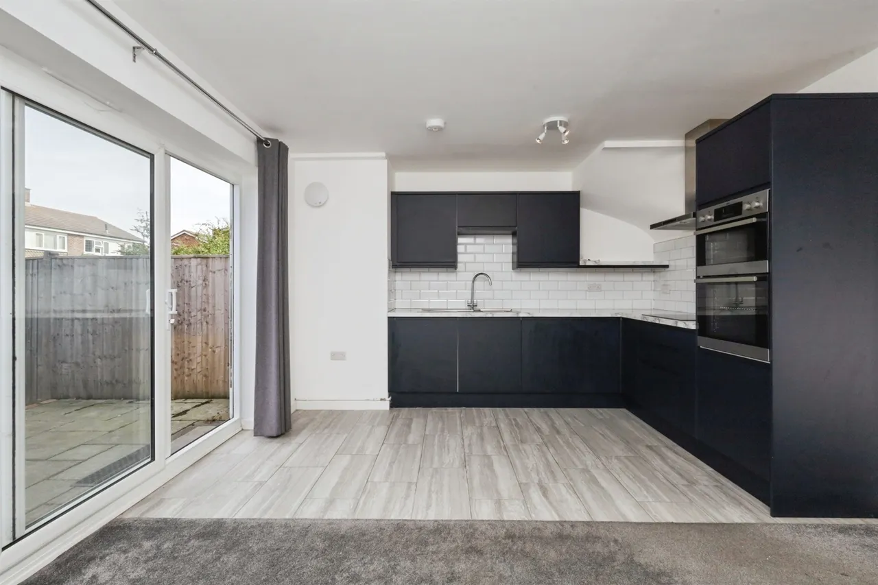 Seven Sisters Road, Eastbourne, BN22, photo 4