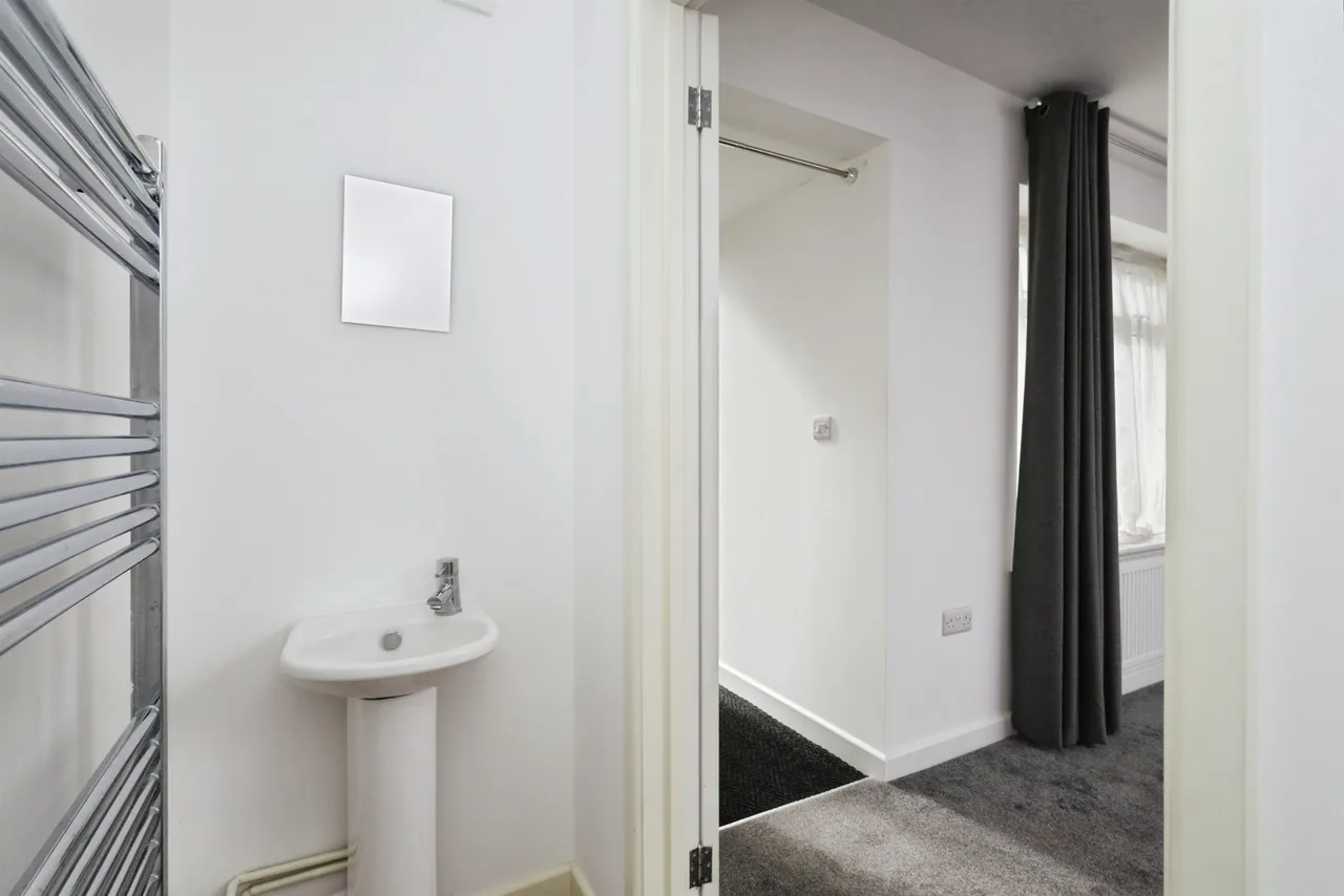 Seven Sisters Road, Eastbourne, BN22, photo 7