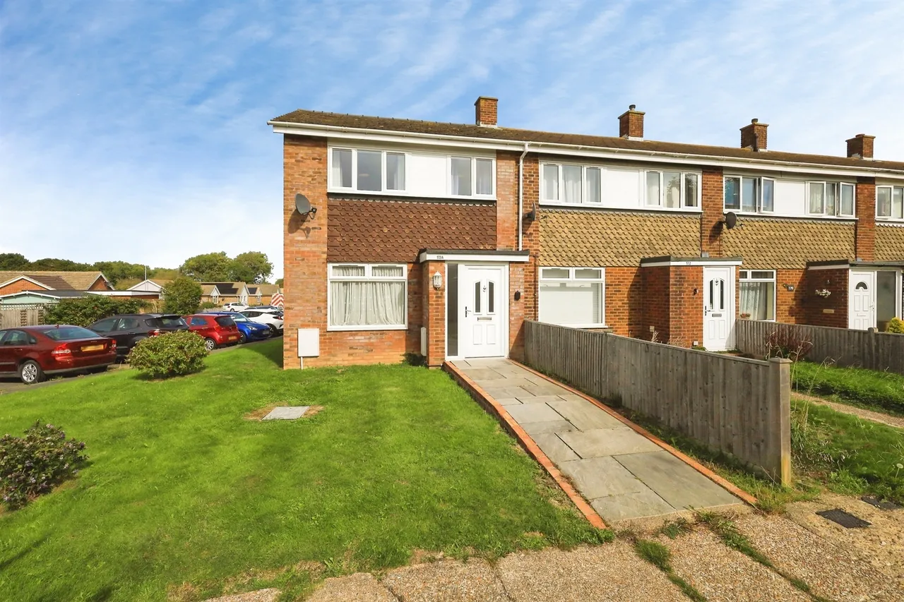 3 bed house for sale, Seven Sisters Road, Eastbourne, BN22