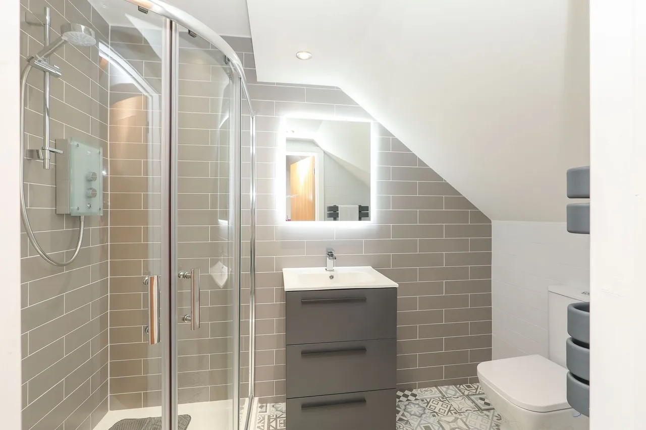 Southwell Road, Sheffield, S4, photo 13
