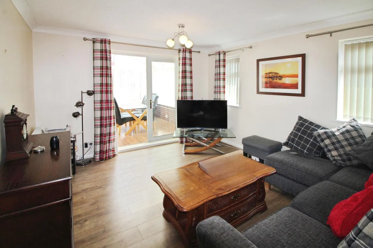 Appleby Gardens, Broughton, DN20, photo 2