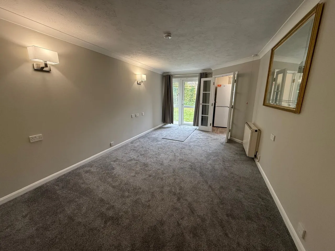 Upper Gordon Road, GU15, photo 9