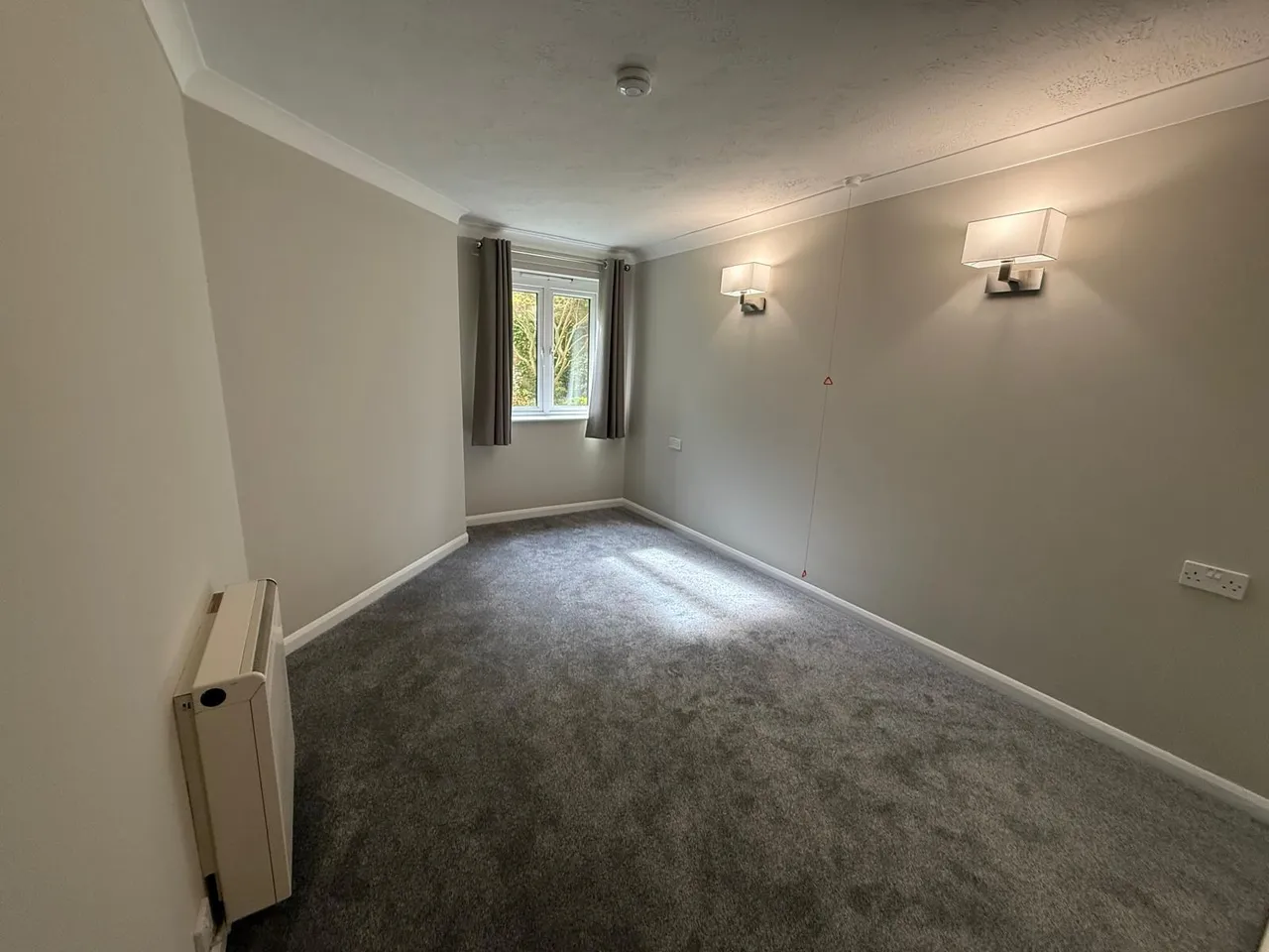 Upper Gordon Road, GU15, photo 5
