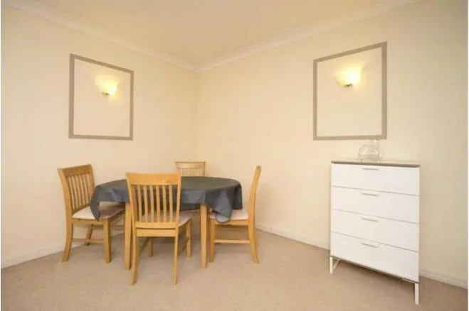 Homer Drive, London, E14, photo 4