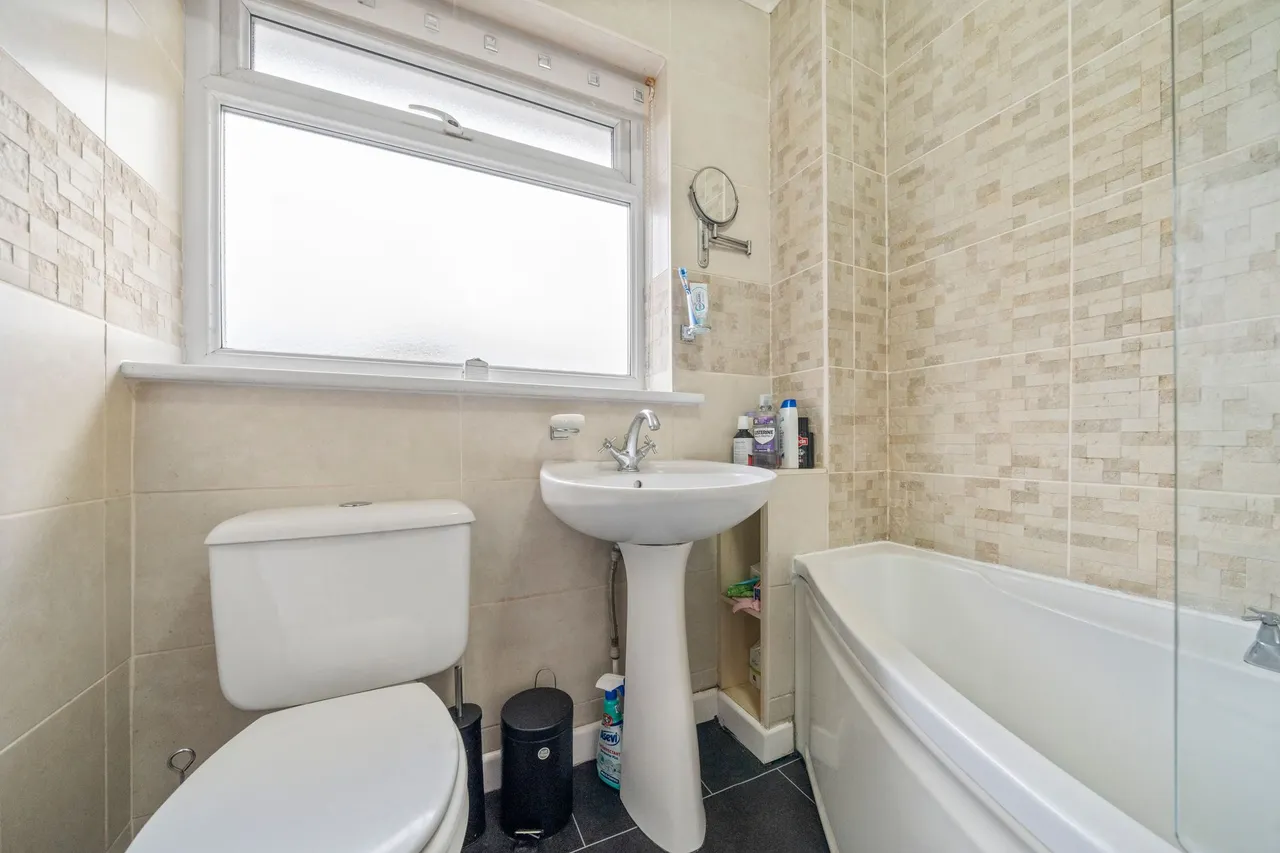 Rushton Avenue, Leigh, Leigh, WN7 5NB, photo 16