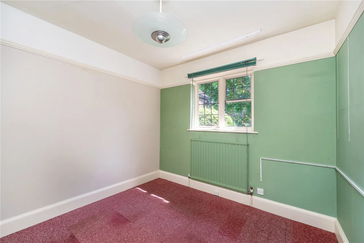 Tudor Road, Hampton, TW12 2NG, photo 9