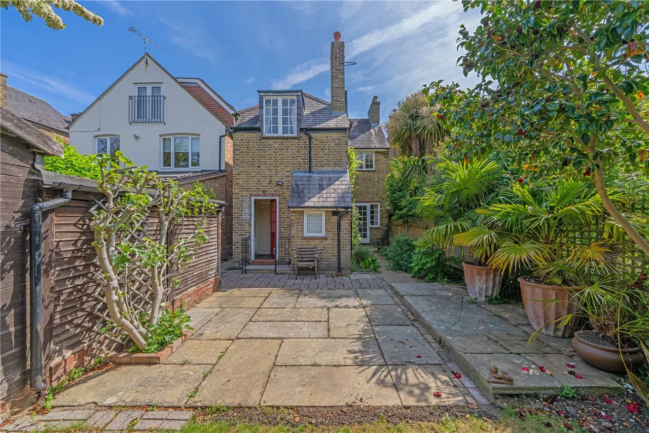 Tudor Road, Hampton, TW12 2NG, photo 14