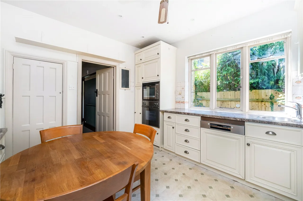 Tudor Road, Hampton, TW12 2NG, photo 6