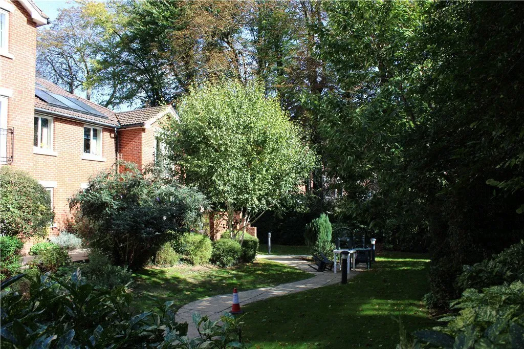 Dene Court, 40 Stafford Road, Caterham, Surrey, CR3, photo 21